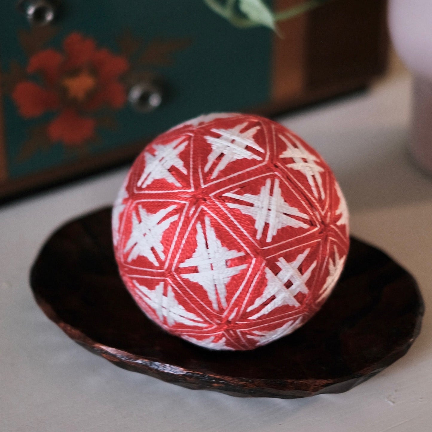 手工日本刺繡手毬|朱の紋