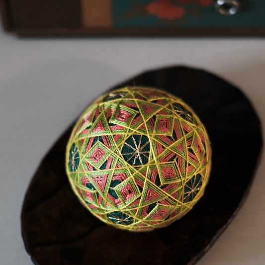 手工日本刺繡手毬 | 星光遊戲