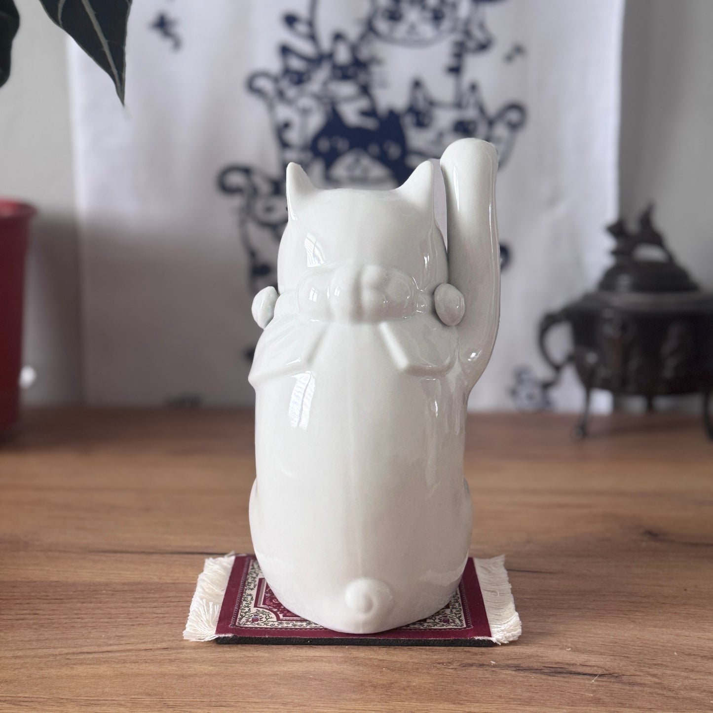 純白極簡招財貓