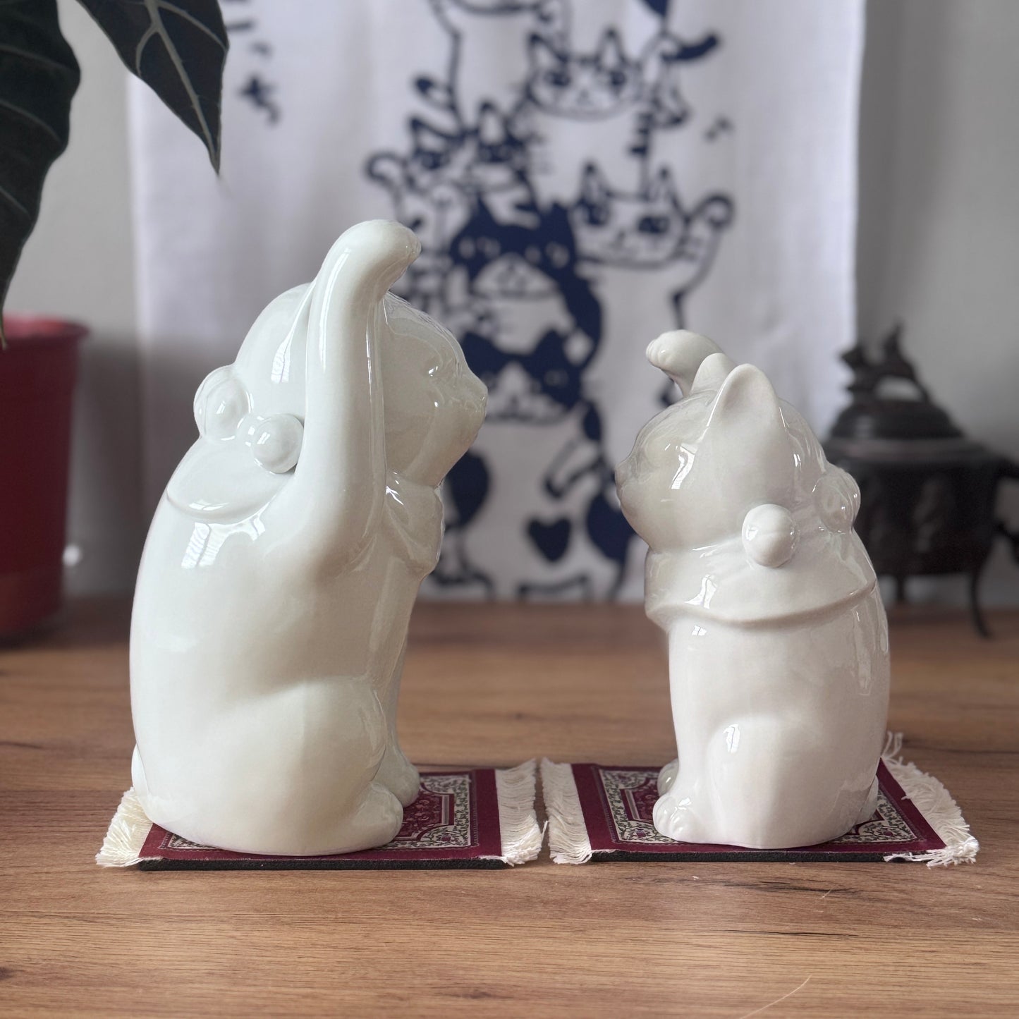 純白極簡招財貓