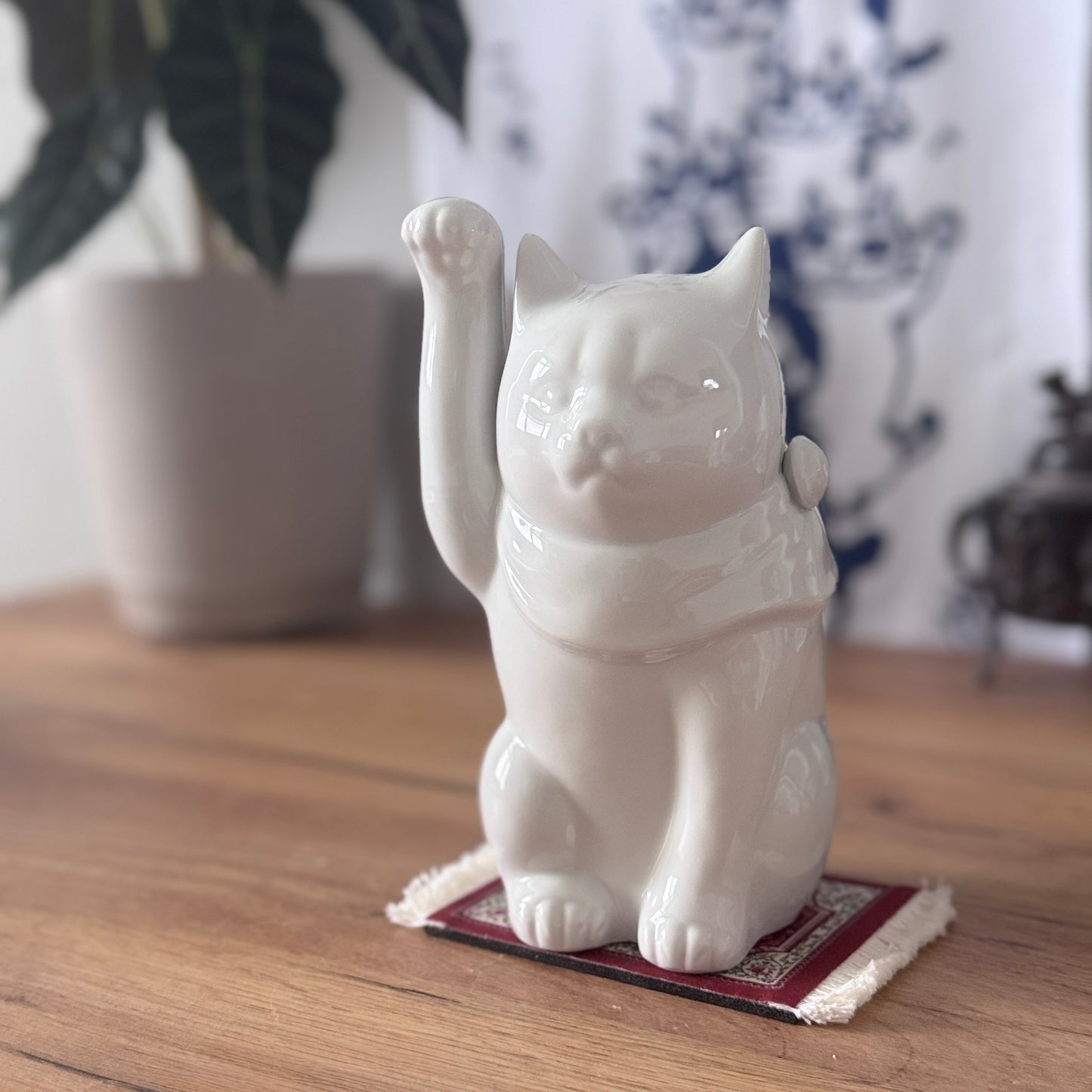 純白極簡招財貓